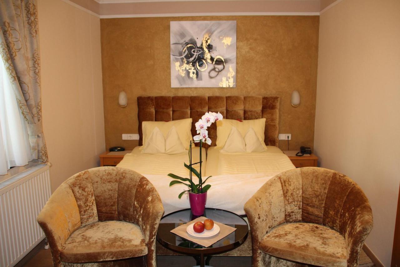 Hotel Lang ไลบ์นิทซ์ ภายนอก รูปภาพ