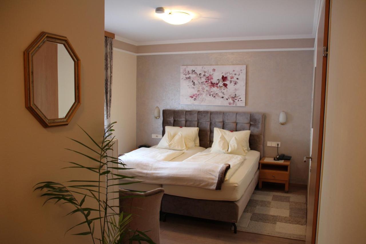 Hotel Lang ไลบ์นิทซ์ ภายนอก รูปภาพ