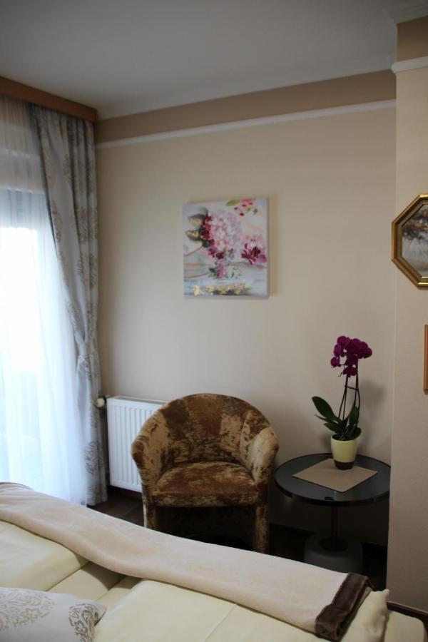 Hotel Lang ไลบ์นิทซ์ ภายนอก รูปภาพ