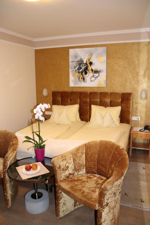 Hotel Lang ไลบ์นิทซ์ ภายนอก รูปภาพ