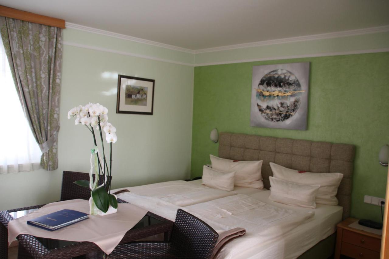 Hotel Lang ไลบ์นิทซ์ ภายนอก รูปภาพ